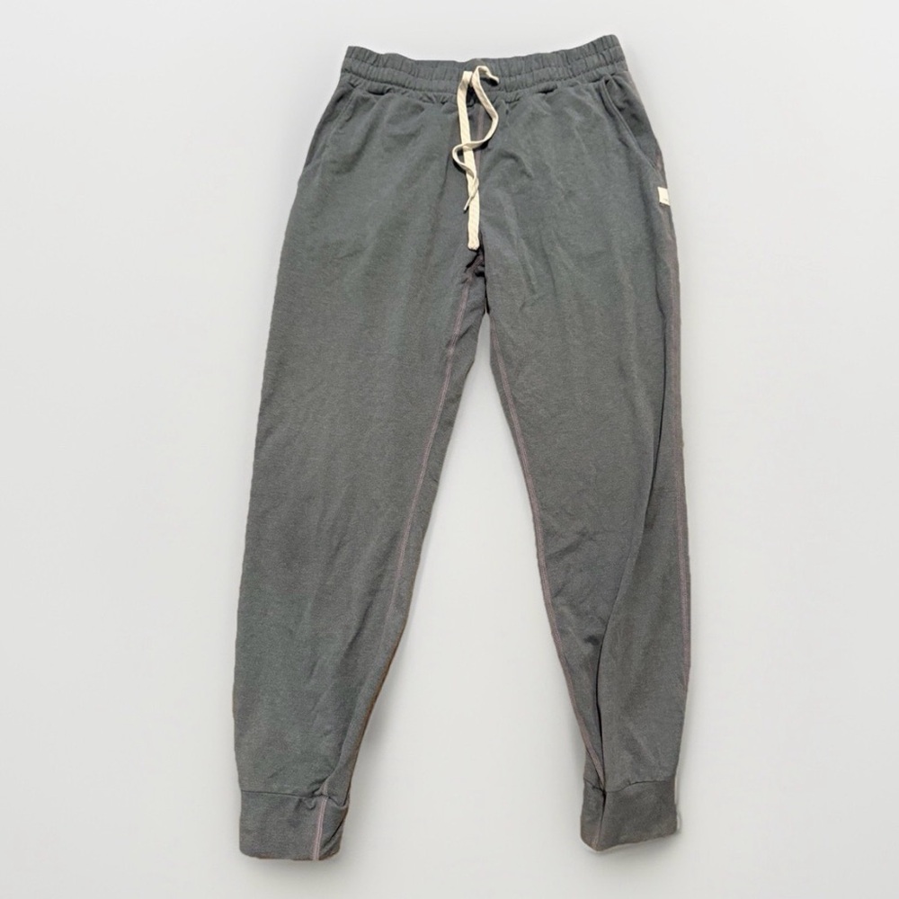 Vuori Performance Jogger Pants – Gray w/ Contrast Stitching – Women’s XS